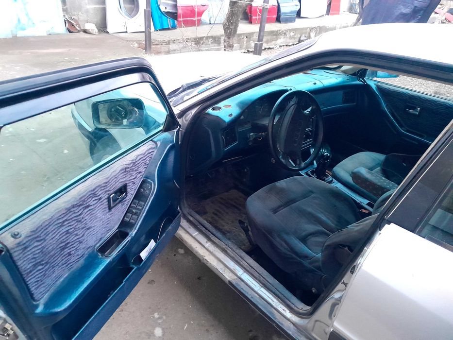 Ауди 80 б3. Запчасти всё есть