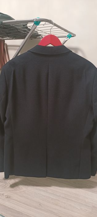 Пиджак стильный в отличном состоянии.