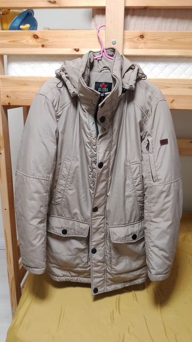 Продам зимнюю куртку