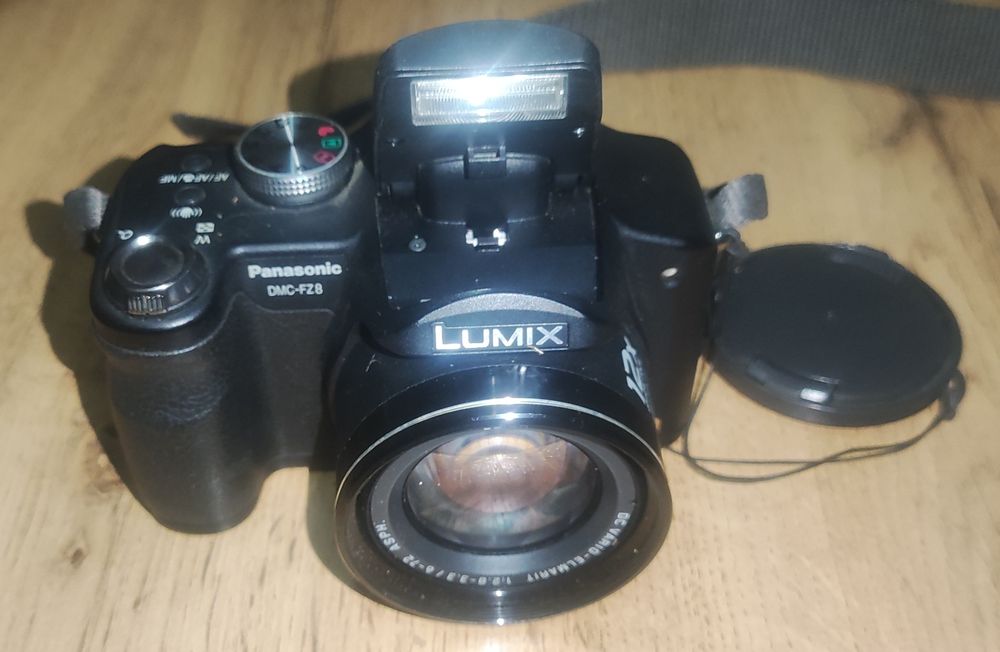 Фотоаппараты советский Вега-2. Есть цифровой Panasonic