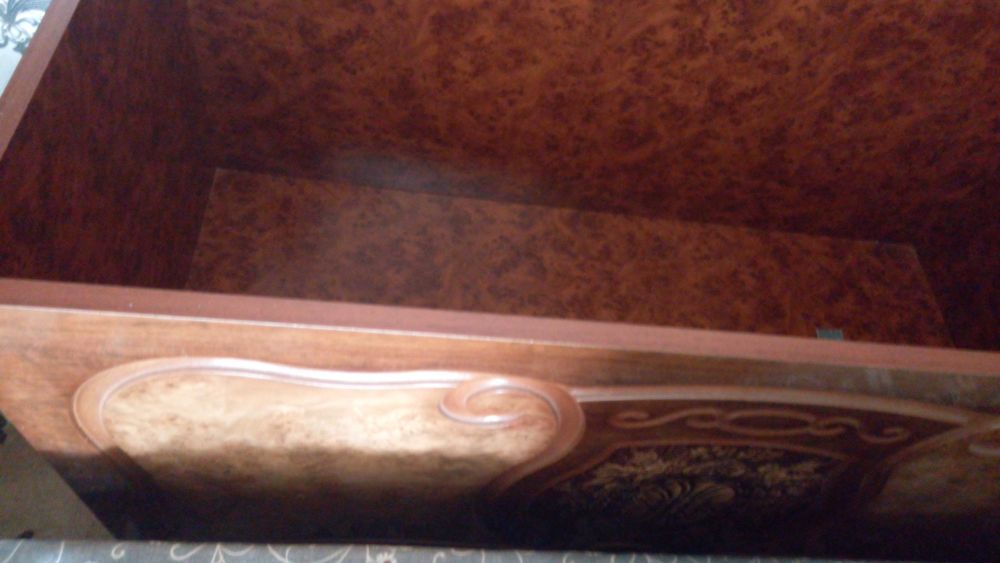 Сундук темно- коричневый