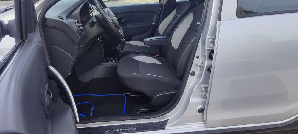 Dacia Sandero Stepway an 2015 .mot 1.5 dci.euro 6.