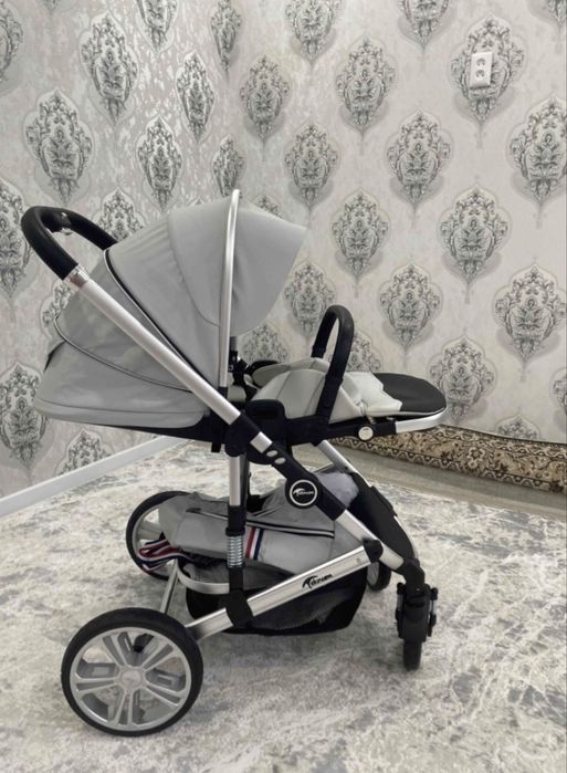 продам детскую коляску