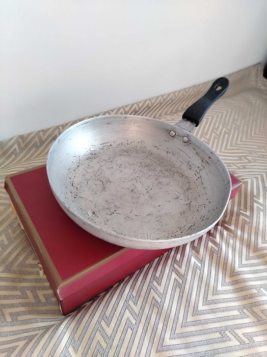 Б/У сковородка сковорода / Корея /