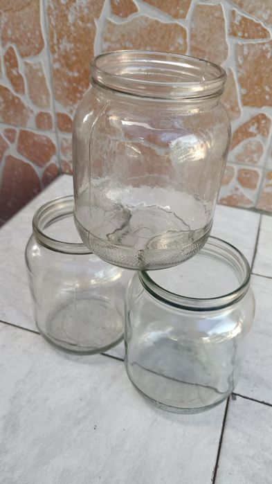Продавам Обикновенни буркани -800ml  и Винтови 580ml