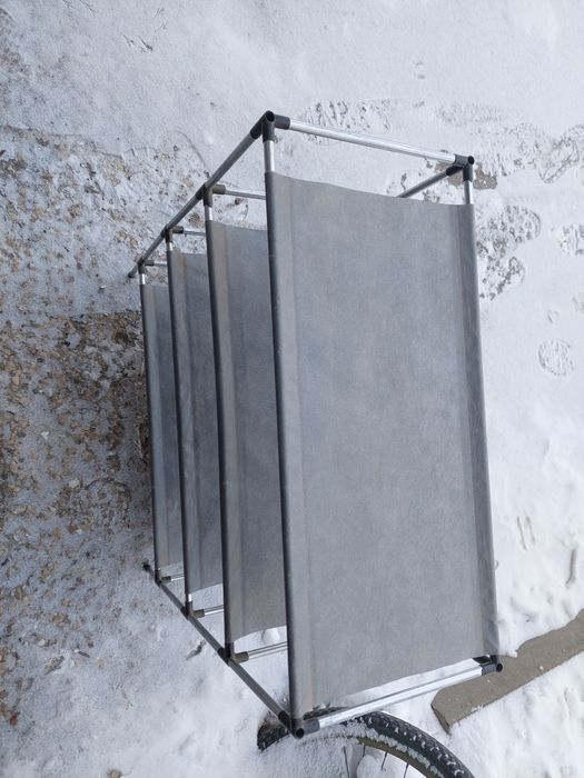 Продам вешалки и обувницы