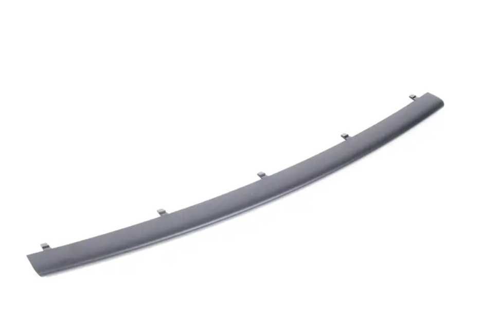 Лайсна на централна решетка BMW E90 320i 328i 330i 335i седан комби