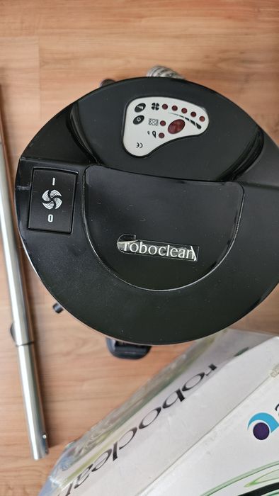 Многофункциональный пылесос Aura Roboclean с аквафильтром