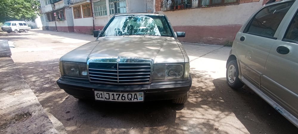 Mercedes-benz 190-E