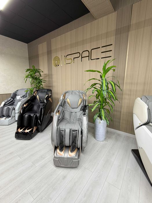 Массажное кресло с массажем шейно-плечевой зоны.