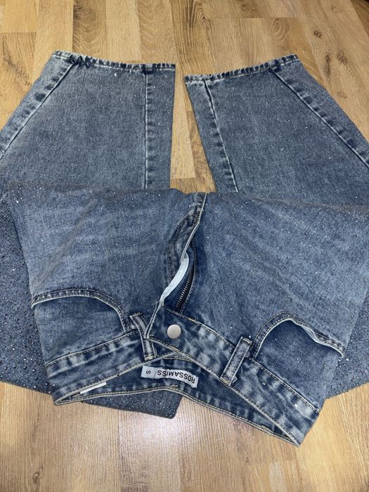 Дънки с камъчета