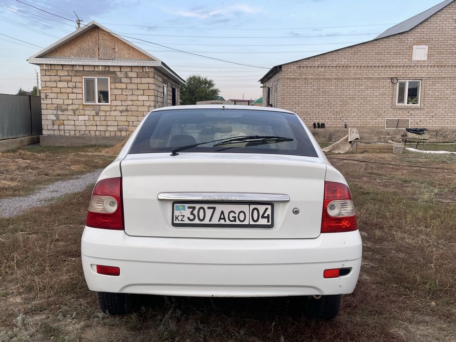 Приори хотчбек сатылады