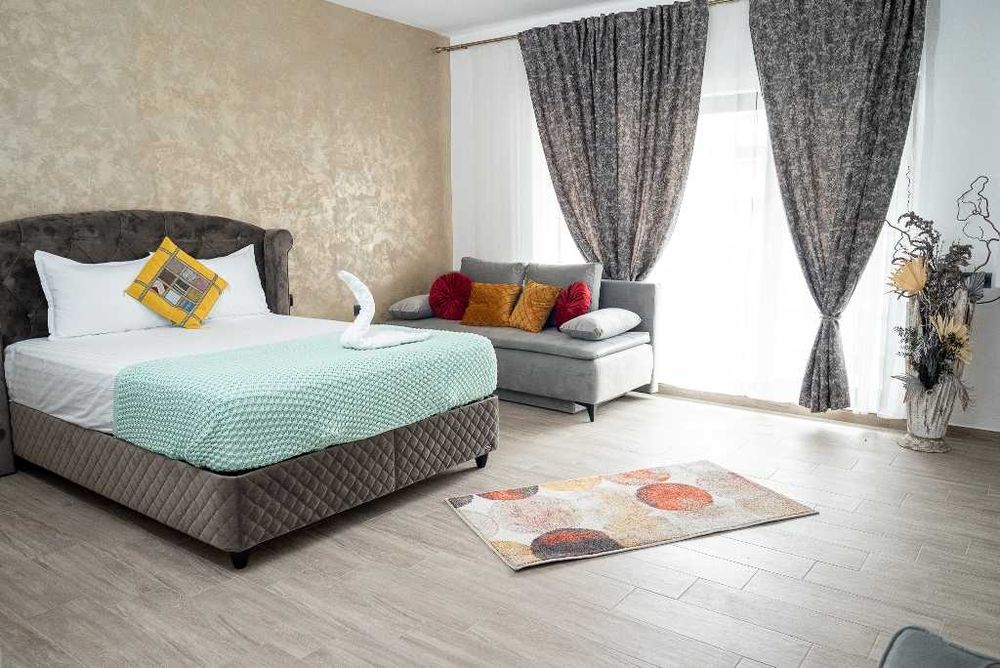 Studio la mare, Mamaia Nord, 50 m-plajă, pers fizică