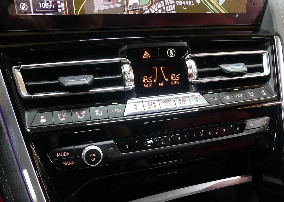 BMW 8-Series M850i xDrive Coupe