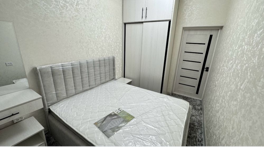 Сдаю в центре 2 ком кв на долгострочно