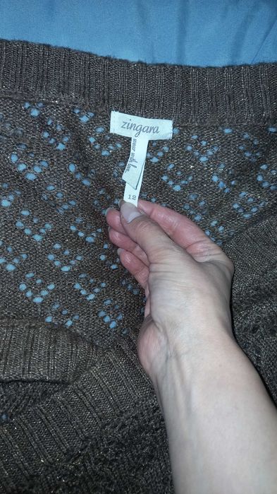 Pulover /Cardigan perforat maron cu fir auriu Zingara , M