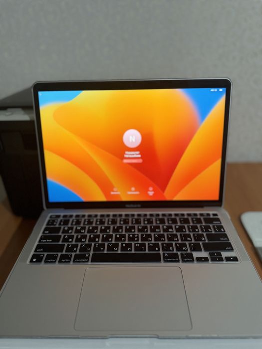 Ноутбук Макбук м1 Air 13 256гб
