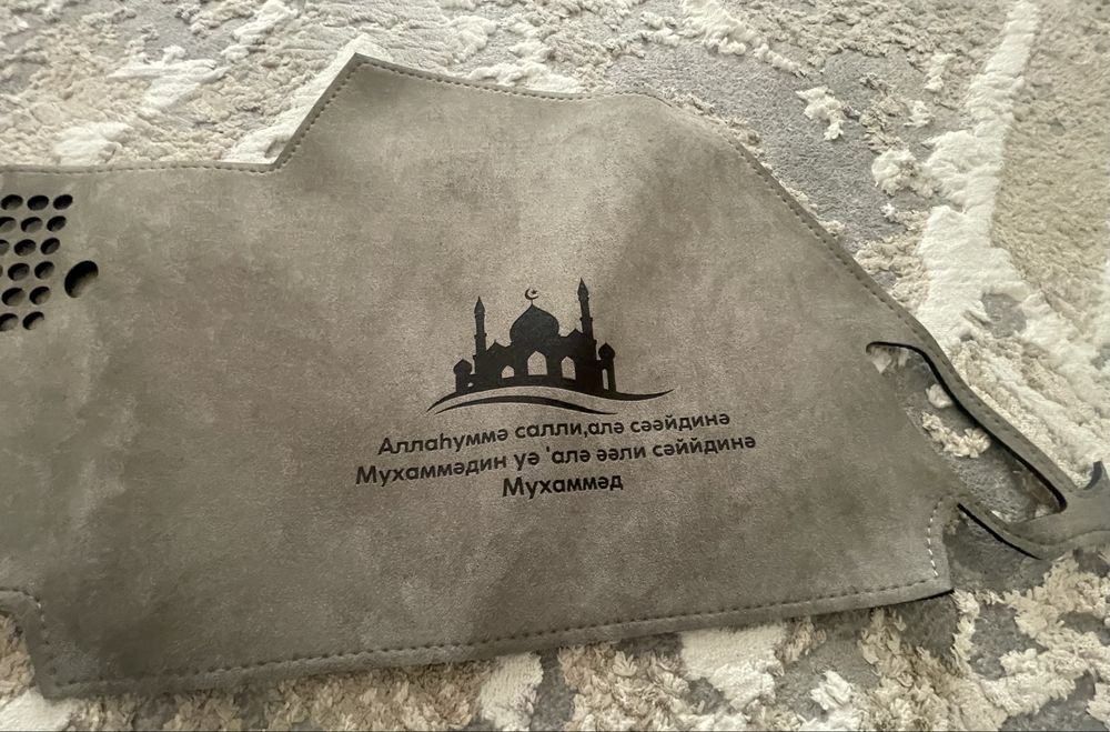 Накидка на панель Киа Соренто 2021 год