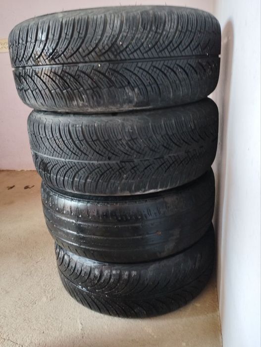 R16 saka diska balonlari bilan  2ta balon alo holatta 2tasi ortacha