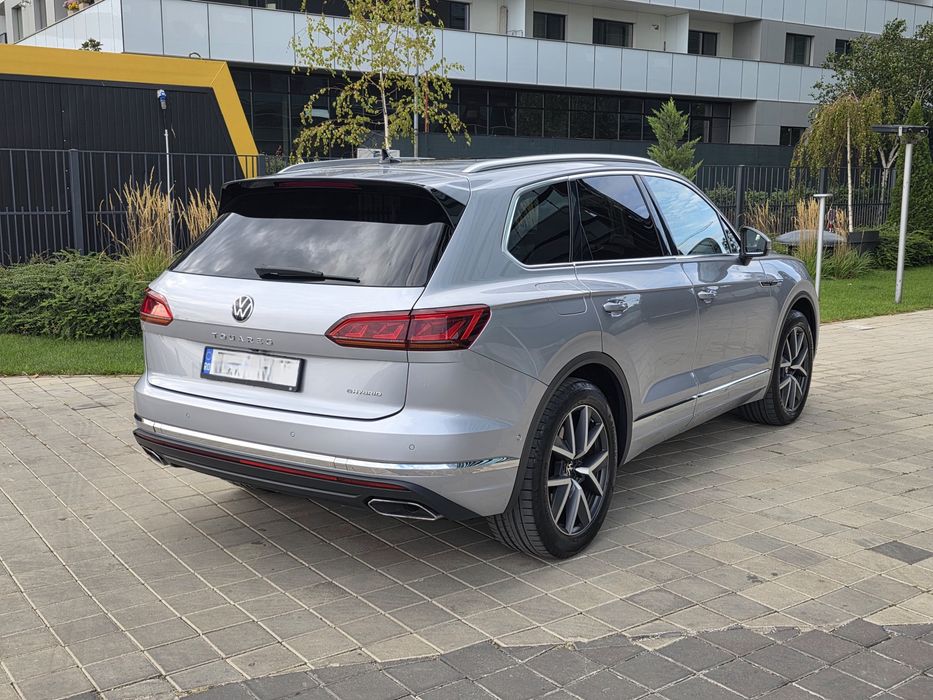 VW Touareg 3.0TFSI Plug-in Hybrid 462HP