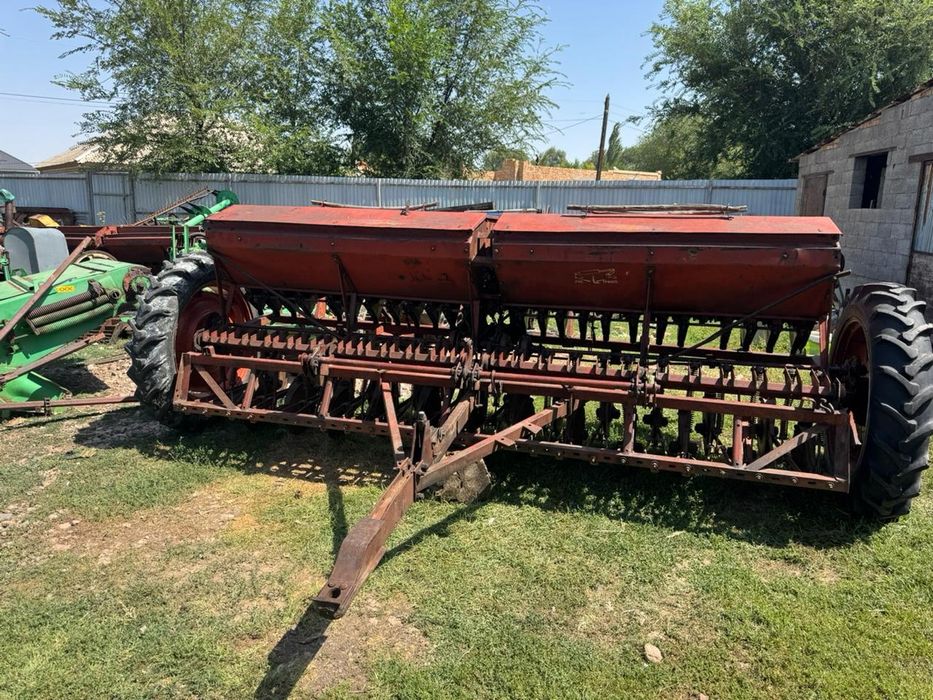 Сеялка        .     .