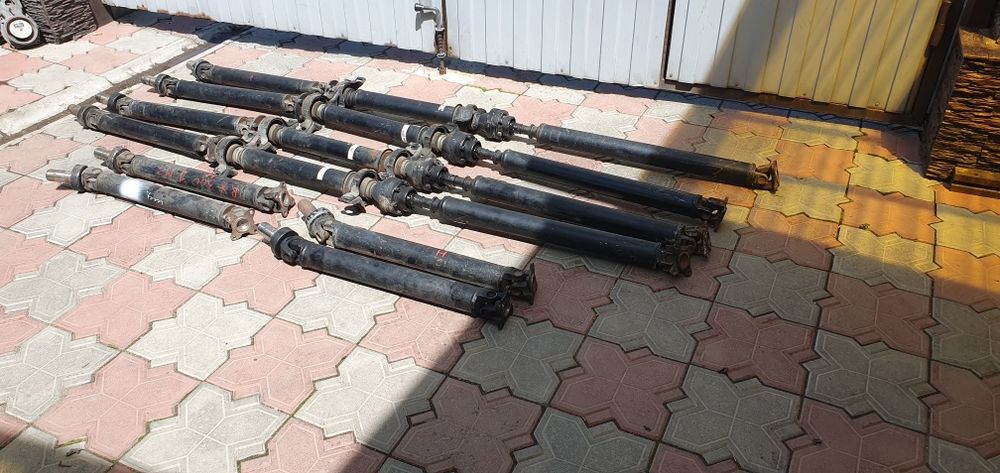 Карданный вал на лексус Rx 330,350.