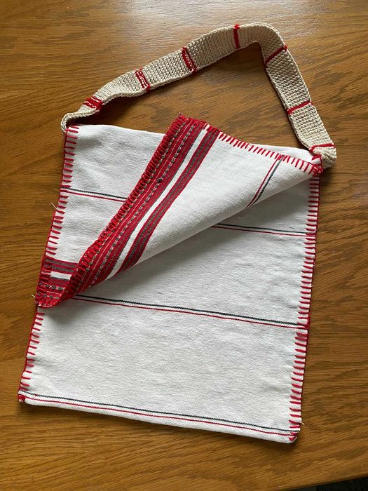 Genti/Traistute/Cuverturi Traditionale
