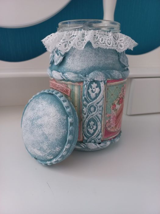 Ръчно декориран стъклен буркан