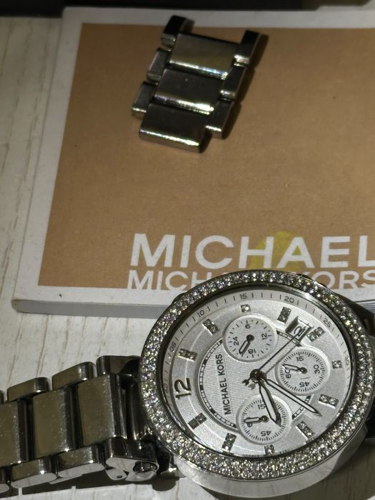 Продам часы женские Michael Kors