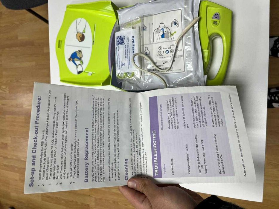 Дефибриллятор ZOLL AED Plus (новый, оригинал, США)