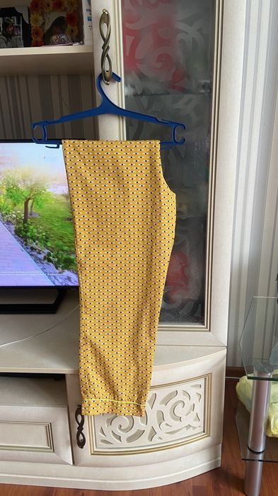 Брючный женский костюм