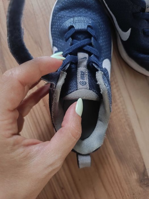 Детски маратонки Nike Revolution размер 28