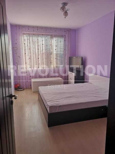 Дава се под наем Двустаен апартамент в Варна, Колхозен пазар - 75 кв.м за 348.84 € - Снимка #3