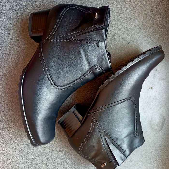 Продам ботиночки.