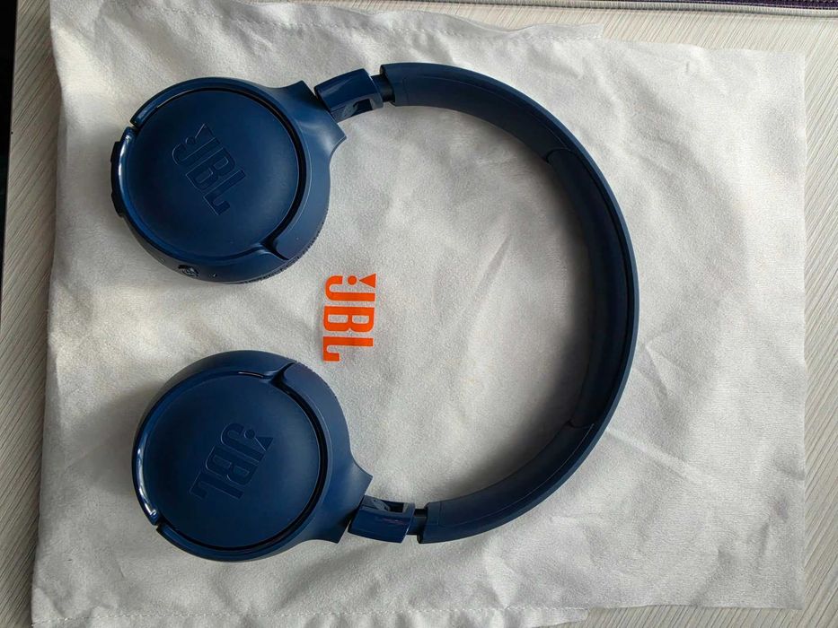 Casti audio wireless on-ear JBL Tune 520BT, JBL Pure Bass Sound, Bluetooth 5.3, Conexiune multi-point