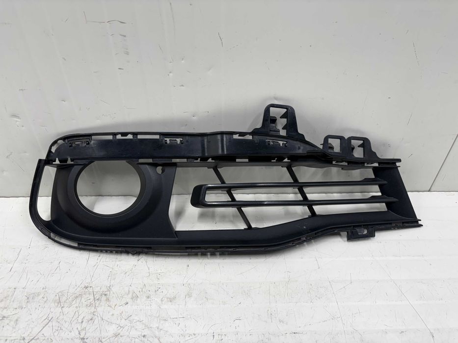 Дясна решетка предна броня БМВ Ф30 Ф31 Фейс BMW F30LCI F31LCI