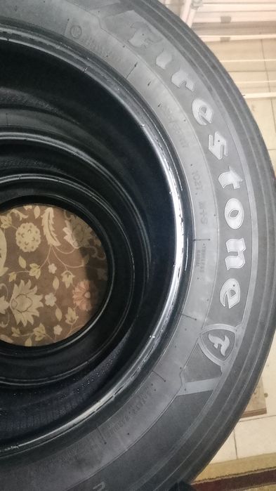 Продам шины комплект