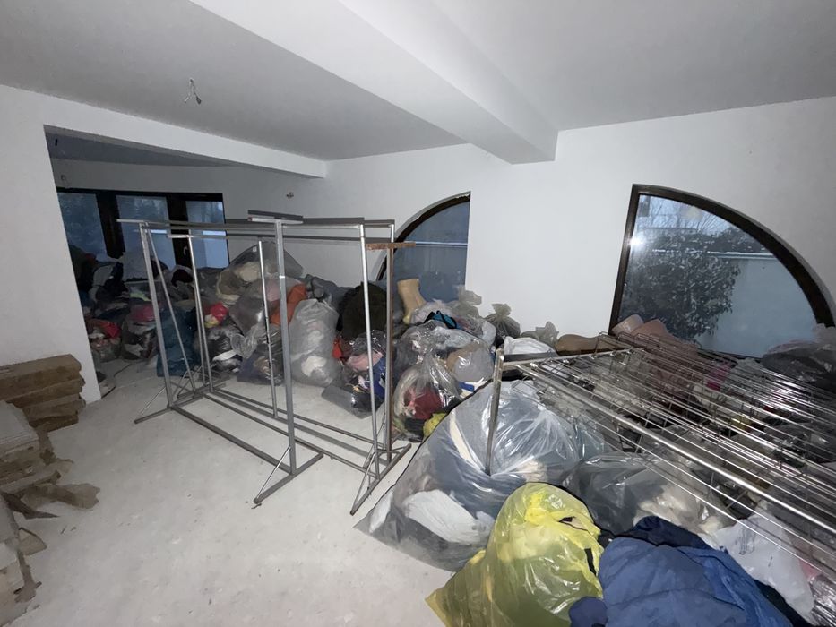 Lichidare magazin second hand