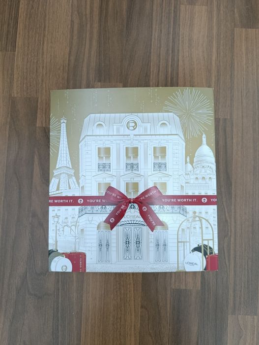Calendarul De Advent L'Oréal Paris 2025 – 24 De Produse Cosmetice De T