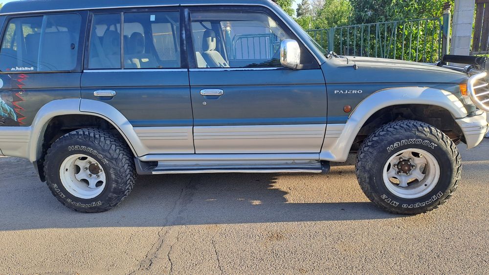 Mitsubishi Pajero 2