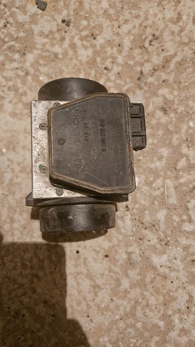 На Сааб 9000 детали двигателя