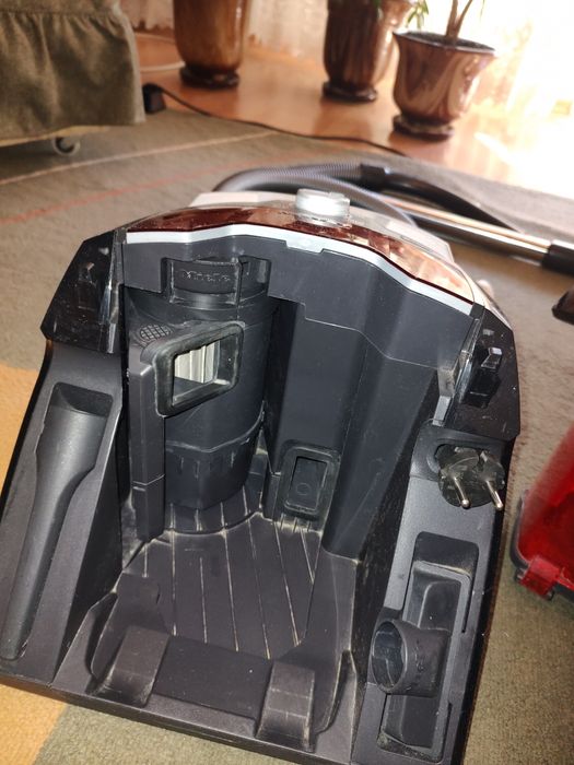 Miele Blizzard CX1 RED