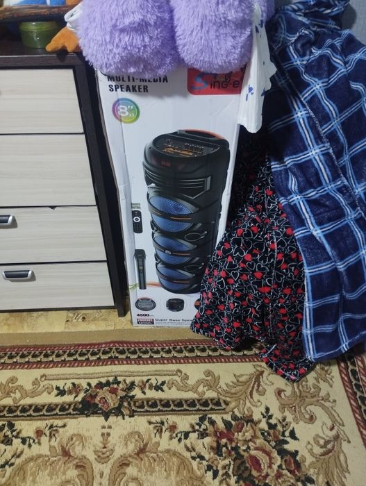 Продам музыкальную колонку