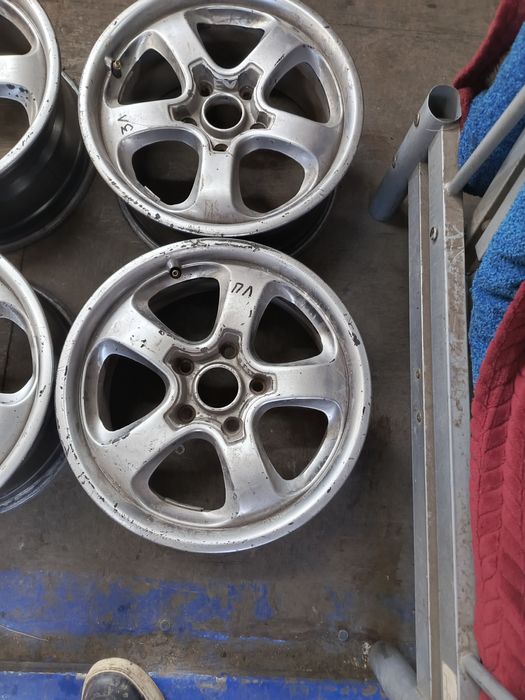 Легкосплавные диски .титанки 15 ие .