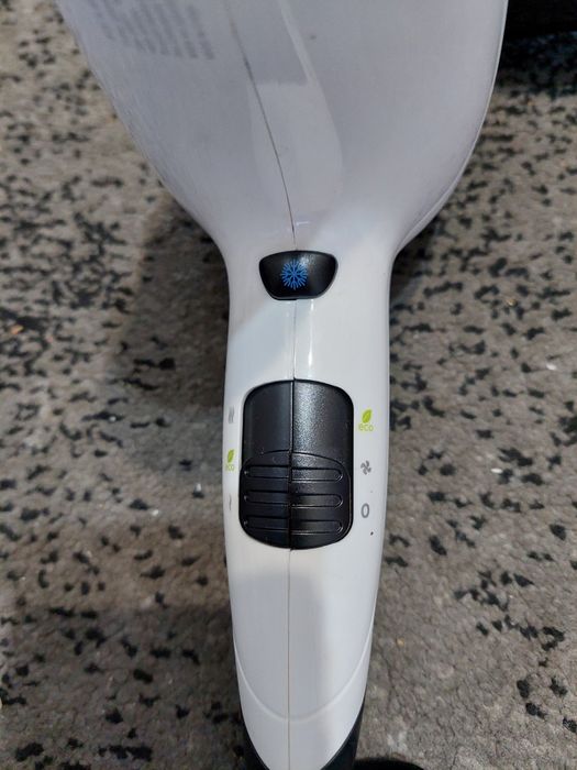 Uscător de păr Remington și elmotx3 profesional second-hand