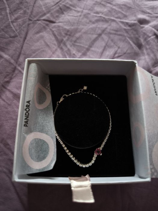 Оригинална Pandora Red Sparkling Heart Tennis Bracelet