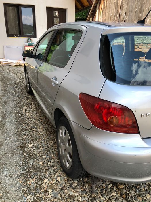 Dezmembrez Peugeot 307