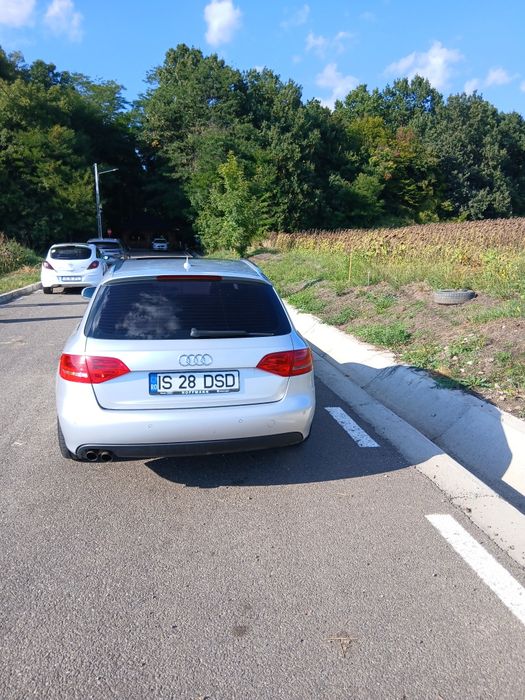 Audi a4 b8 2009 .