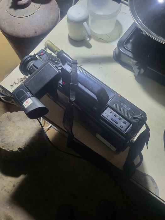 Продам ретро видео камера