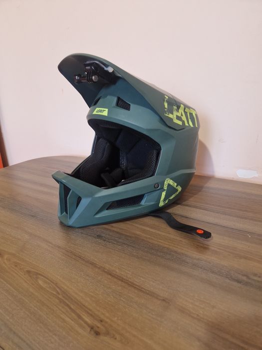 Vand urgent casca leatt gravity 1.0